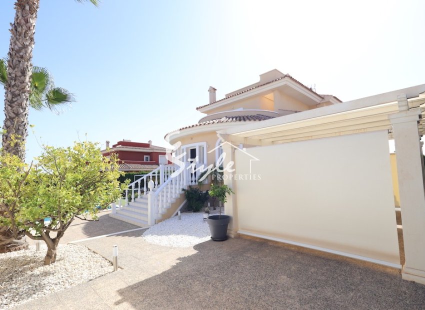 Resale - Villa - Ciudad Quesada