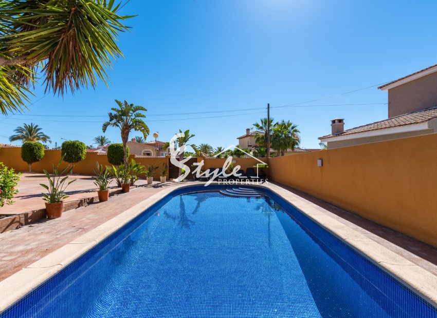 Resale - Villa - Ciudad Quesada