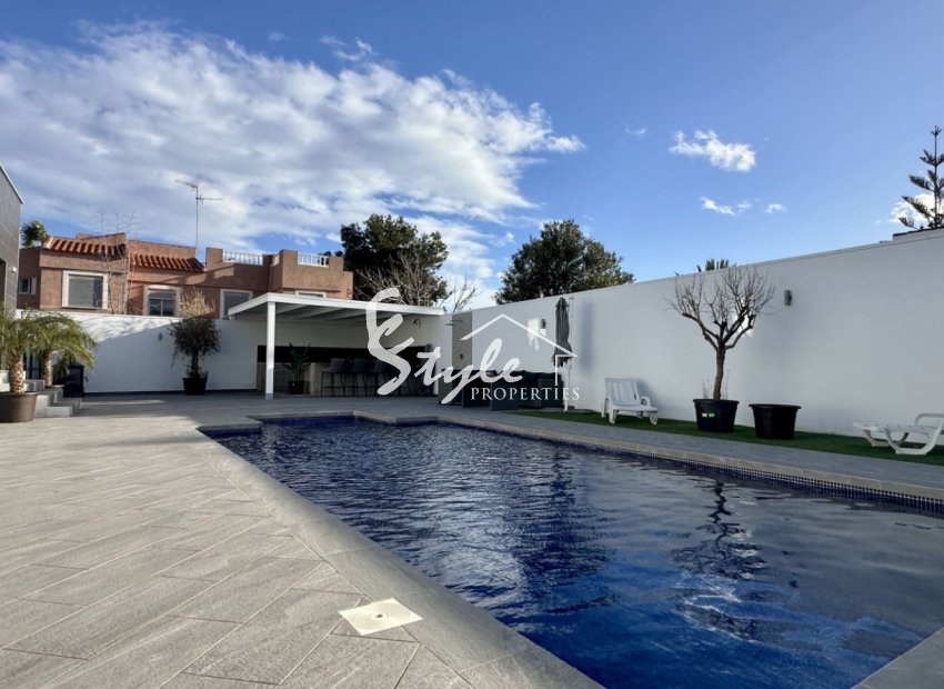 Resale - Villa - Ciudad Quesada