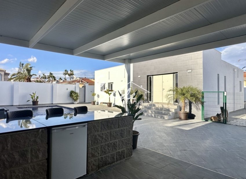 Resale - Villa - Ciudad Quesada