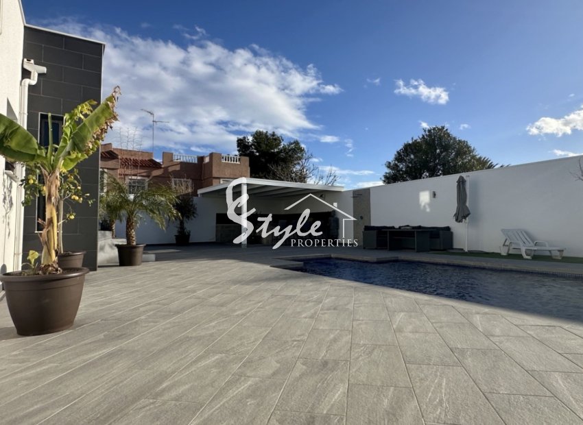 Resale - Villa - Ciudad Quesada