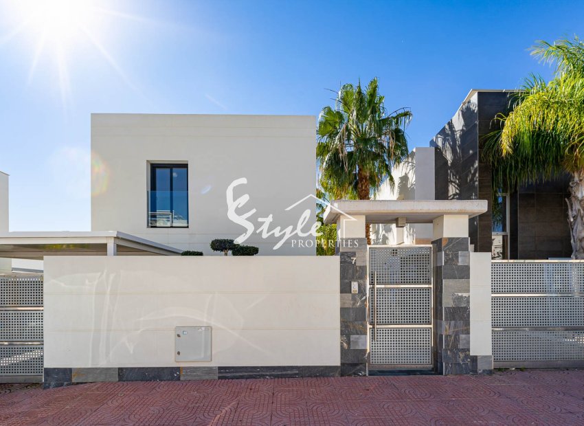 Resale - Villa - Ciudad Quesada