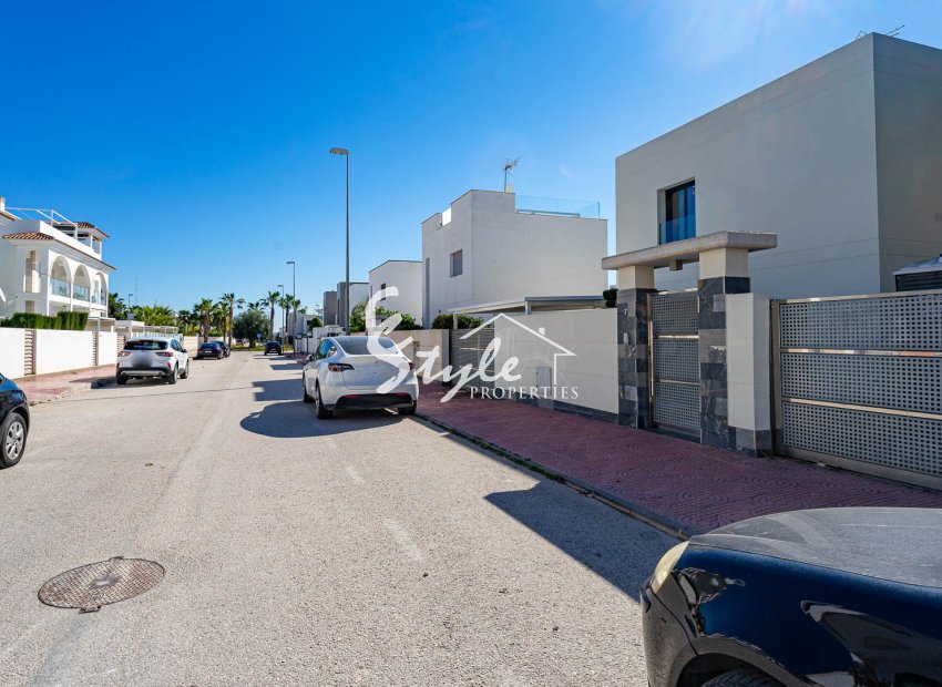 Resale - Villa - Ciudad Quesada