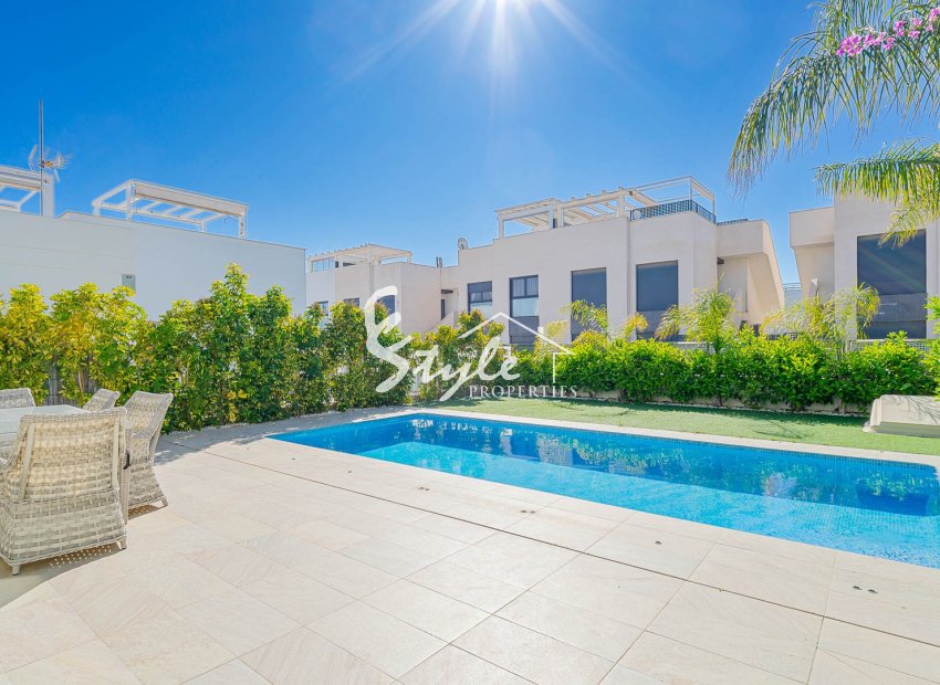 Resale - Villa - Ciudad Quesada