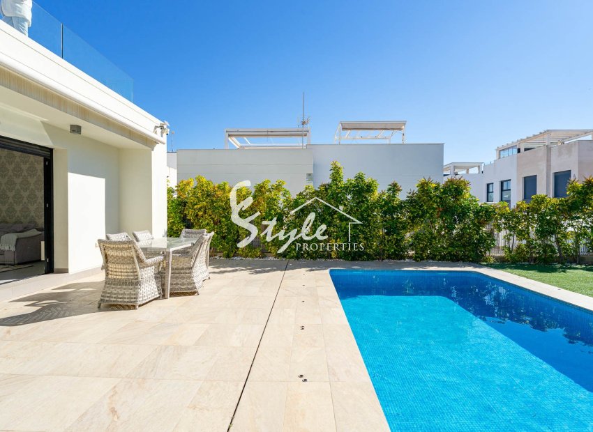 Resale - Villa - Ciudad Quesada