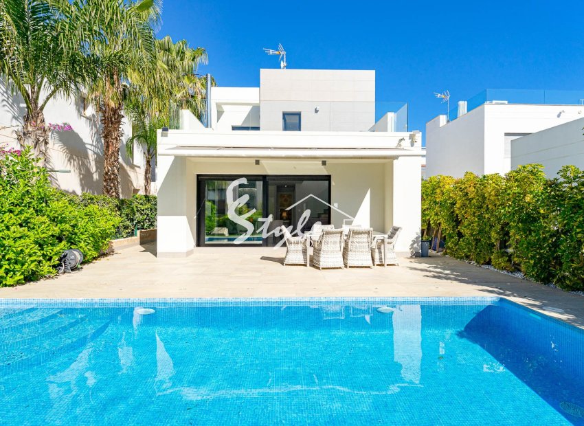 Resale - Villa - Ciudad Quesada