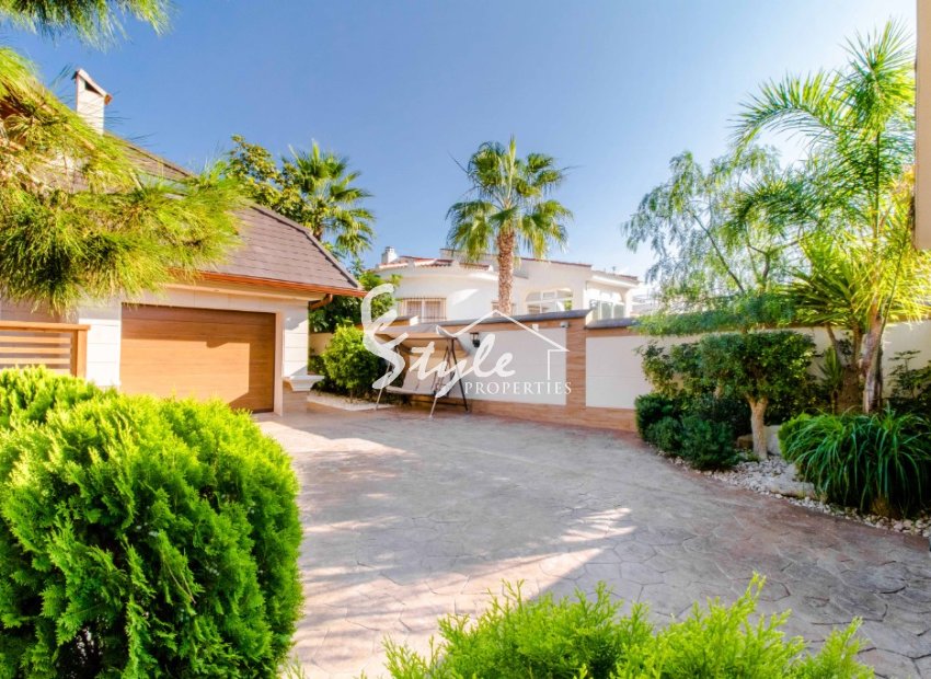 Resale - Villa - Ciudad Quesada