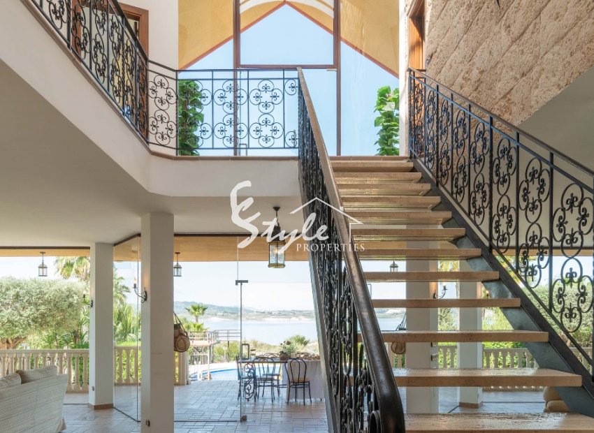 Resale - Villa - Costa Blanca - Orihuela Costa