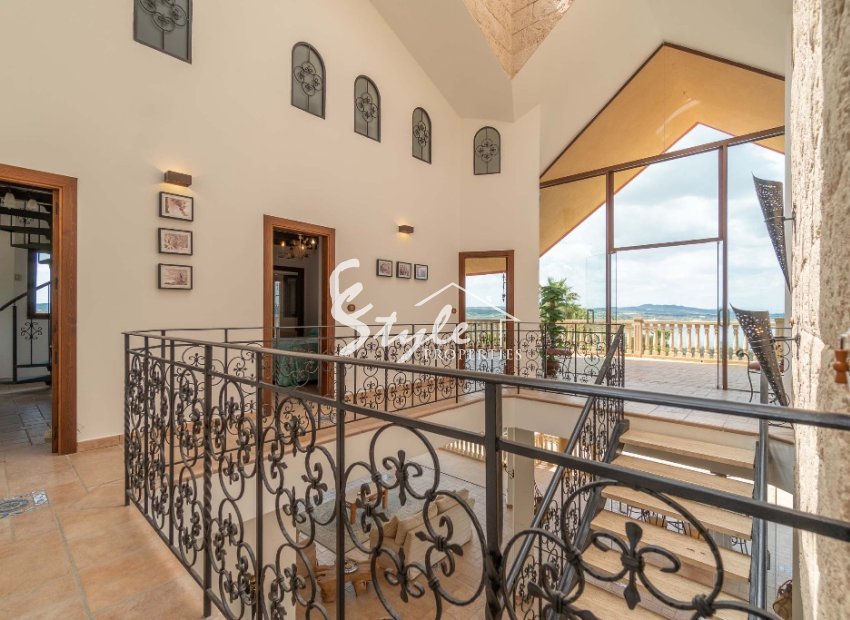 Resale - Villa - Costa Blanca - Orihuela Costa