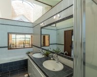 Resale - Villa - Costa Blanca - Orihuela Costa