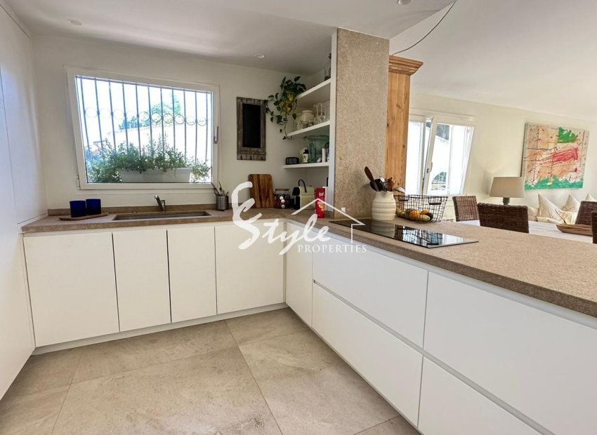 Resale - Villa - Costa de la Calma - Calvià