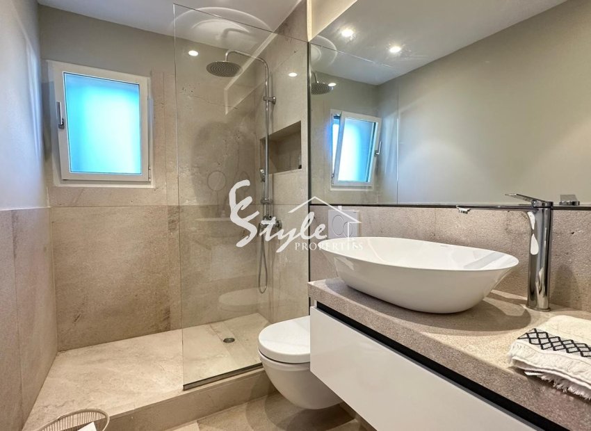 Resale - Villa - Costa de la Calma - Calvià