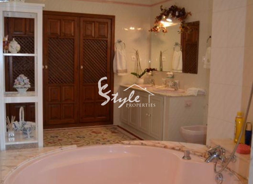 Resale - Villa - Dahesa de Campoamor - Dehesa de Campoamor