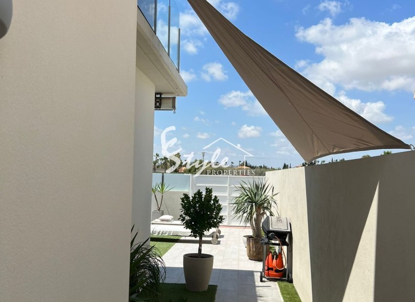 Resale - Villa - Daya Vieja - Costa Blanca