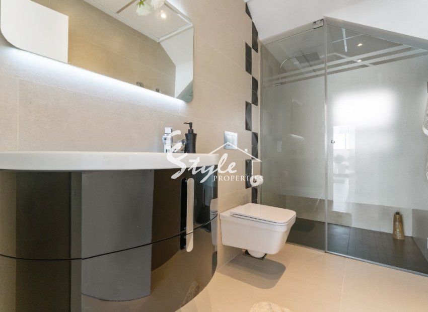 Resale - Villa - Dehesa de Campoamor