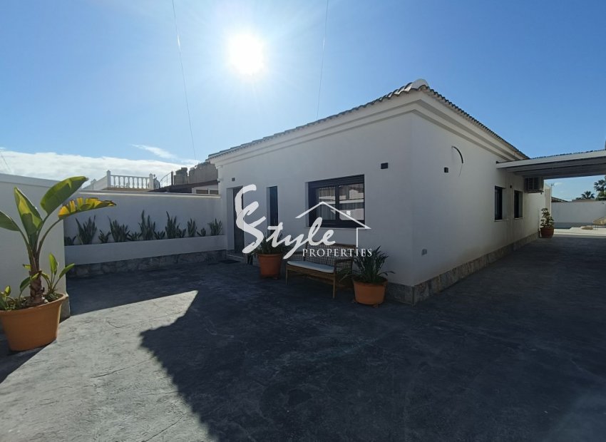 Resale - Villa - El Chaparral - El Chaparal