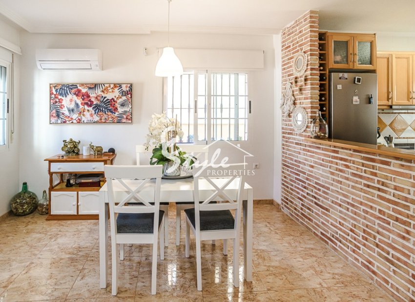 Resale - Villa - Guardamar - EL RASO