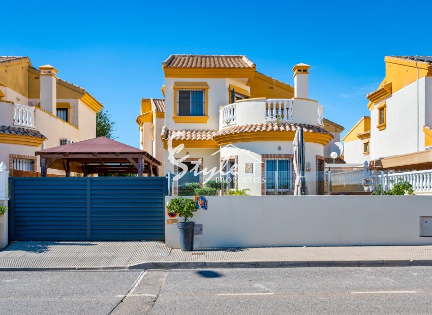 Resale - Villa - Guardamar - El Raso