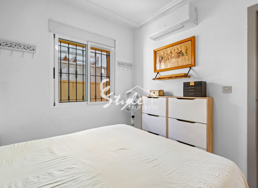 Resale - Villa - Guardamar - El Raso