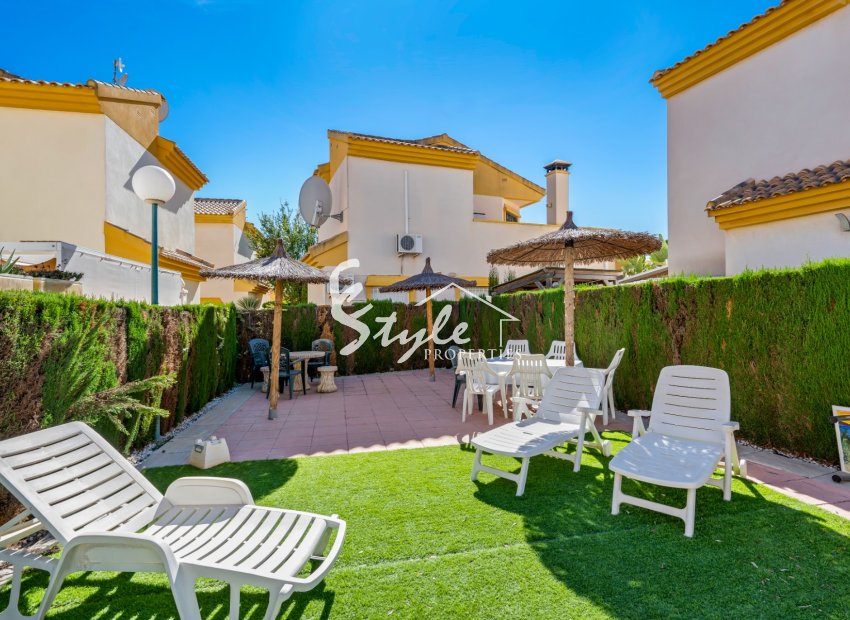 Resale - Villa - Guardamar - El Raso