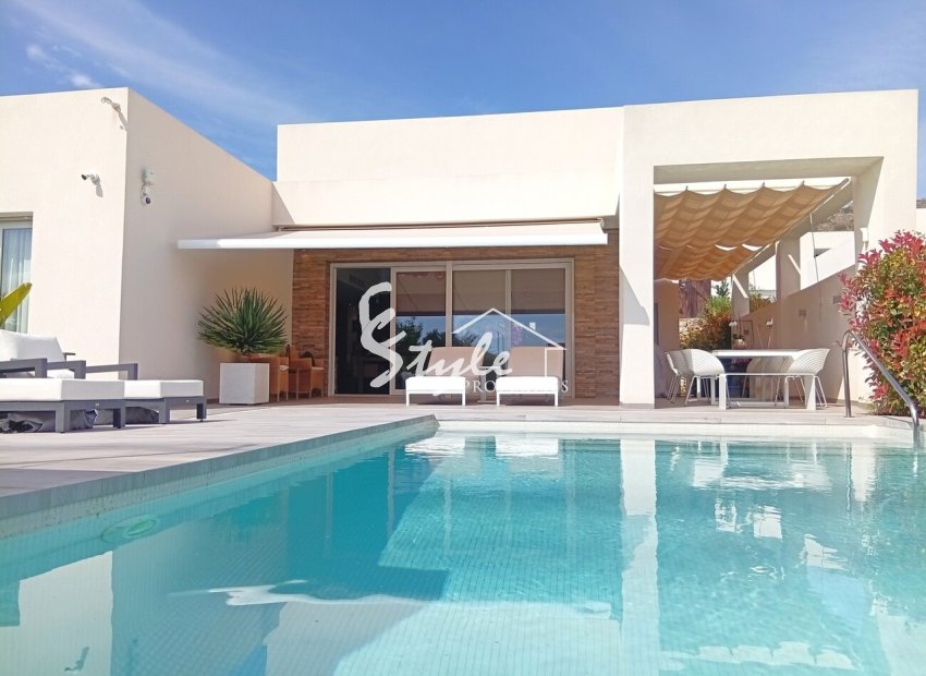 Resale - Villa - La Finca Golf - La Finca Golf Resort