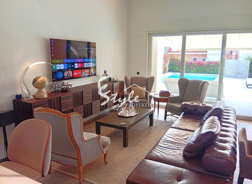 Resale - Villa - La Finca Golf - La Finca Golf Resort