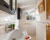 Resale - Villa - La Florida