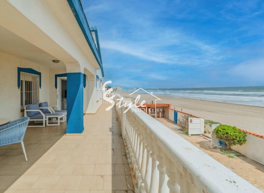 Resale - Villa - La Manga - Playa del Estacio