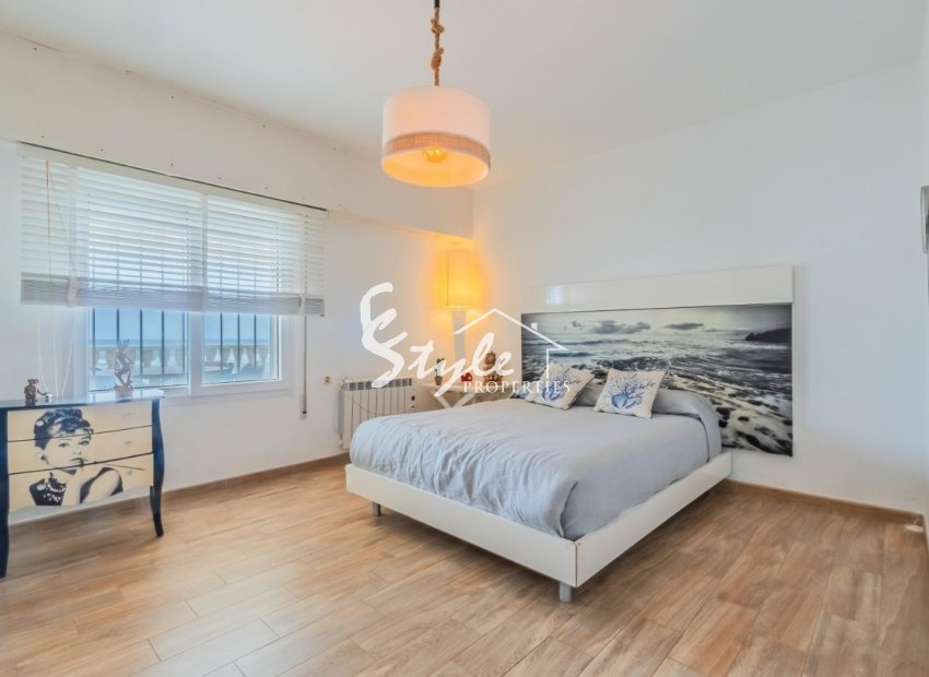 Resale - Villa - La Manga - Playa del Estacio