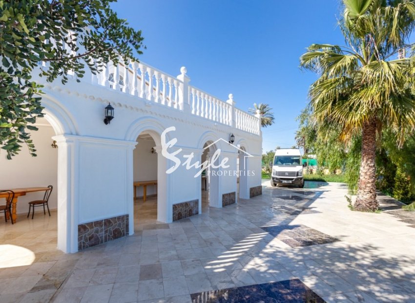 Resale - Villa - La Marina