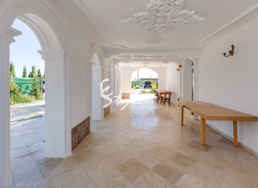 Resale - Villa - La Marina