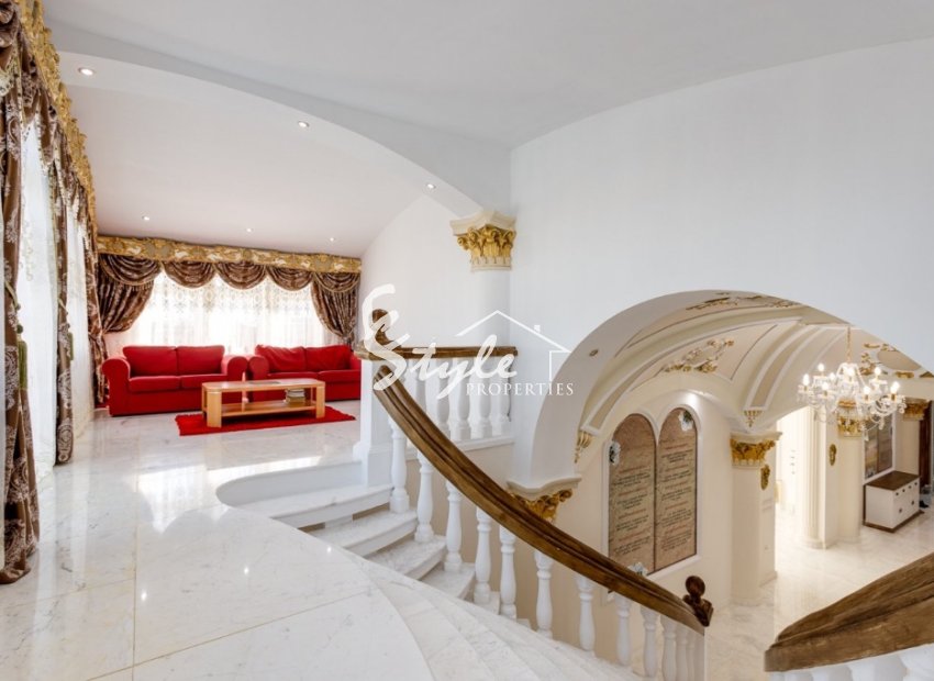 Resale - Villa - La Marina