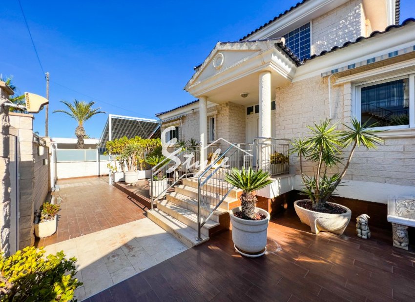 Resale - Villa - La Mata