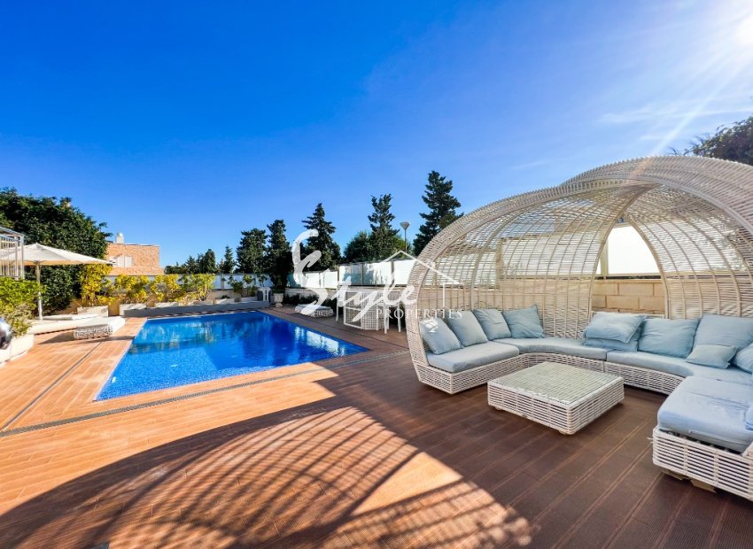 Resale - Villa - La Mata