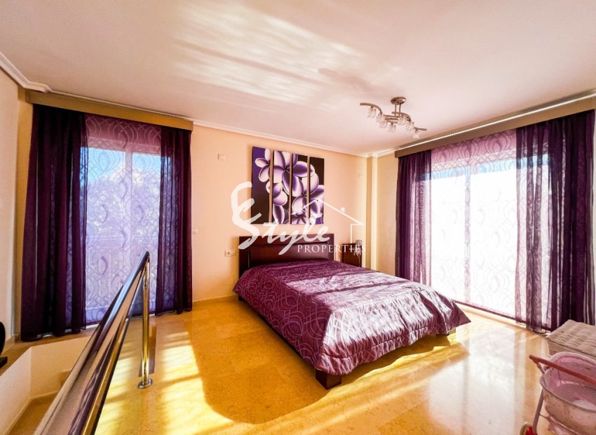 Resale - Villa - La Mata