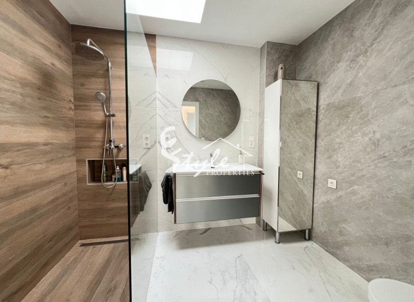 Resale - Villa - La Mata