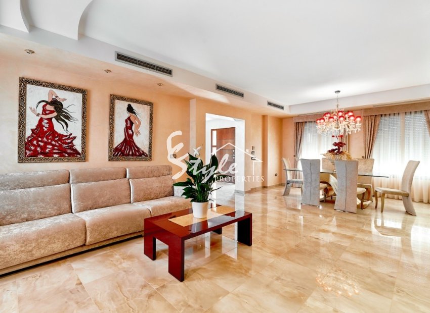 Resale - Villa - La Mata