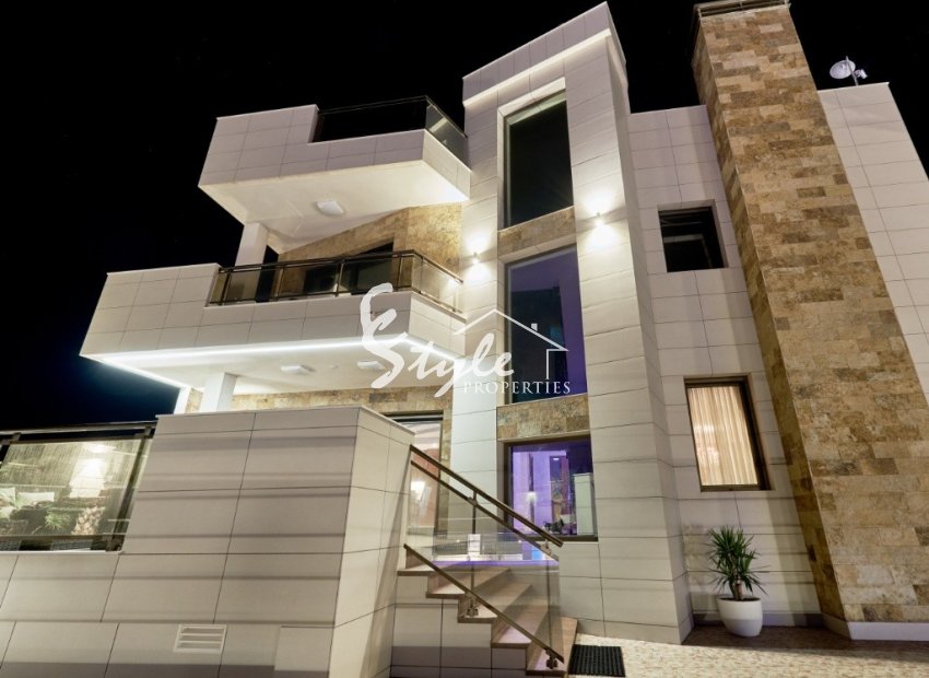 Resale - Villa - La Mata