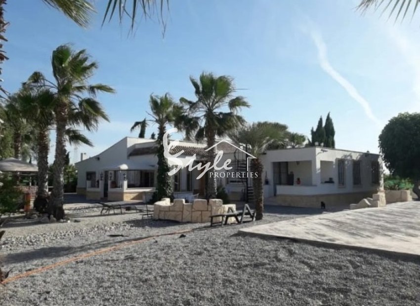 Resale - Villa - La Matanza