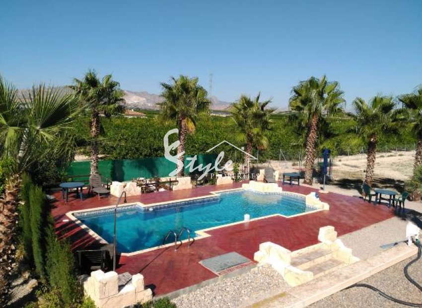 Resale - Villa - La Matanza