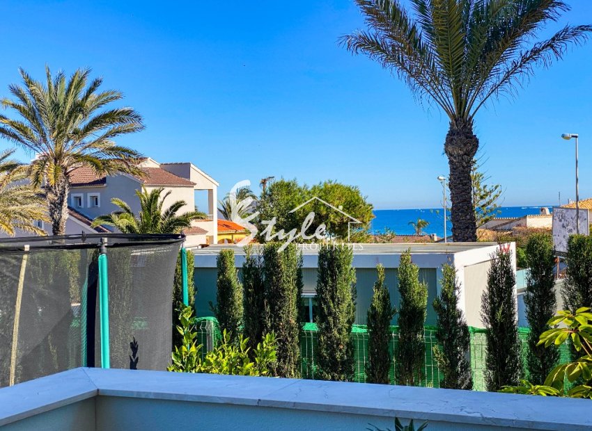Resale - Villa - La Zenia