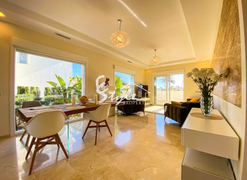 Resale - Villa - La Zenia