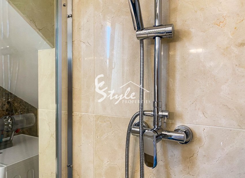 Resale - Villa - La Zenia