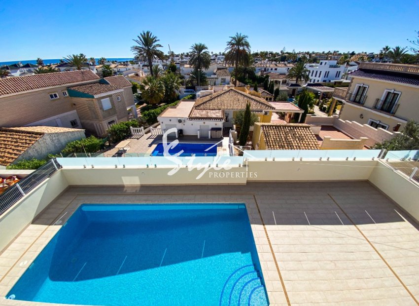 Resale - Villa - La Zenia