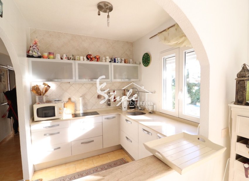 Resale - Villa - La Zenia