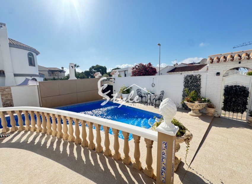 Resale - Villa - La Zenia