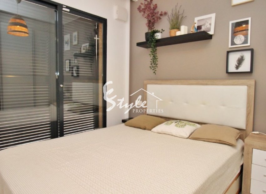 Resale - Villa - La Zenia