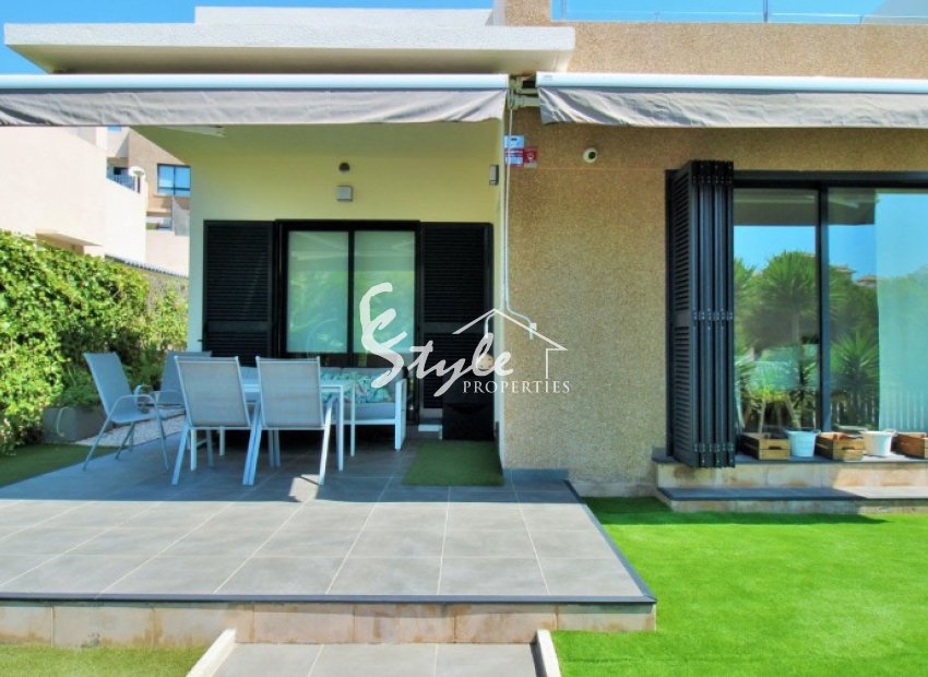 Resale - Villa - La Zenia