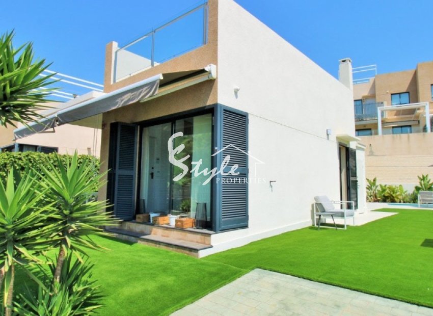 Resale - Villa - La Zenia