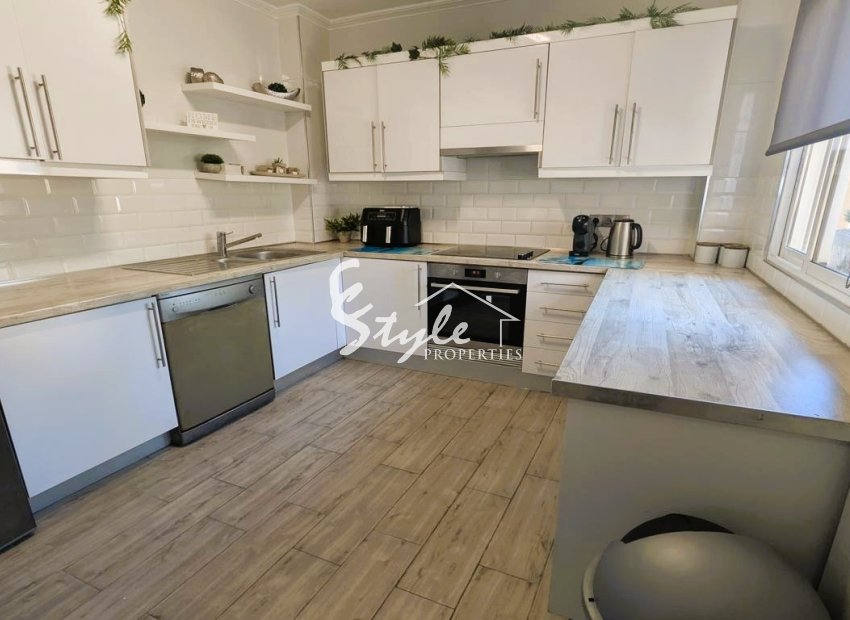 Resale - Villa - La Zenia